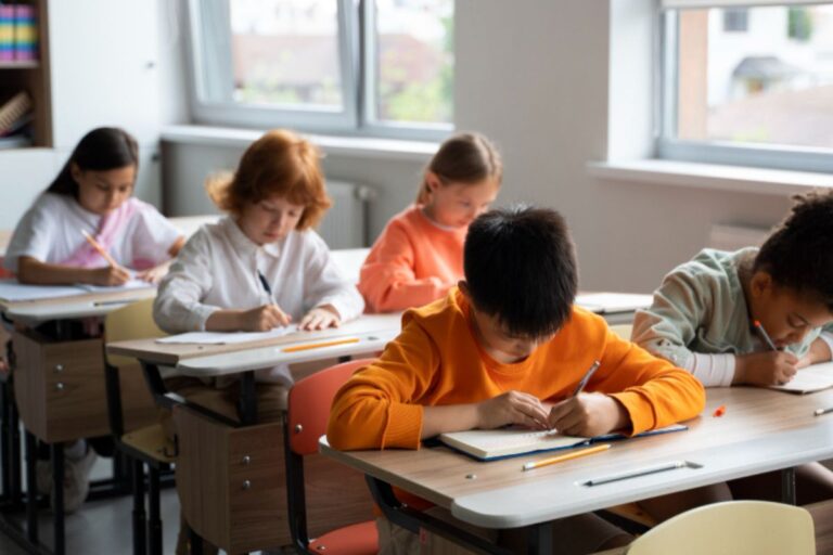 La IA alimenta la pereza intelectual e impide el desarrollo de capacidades en estudiantes