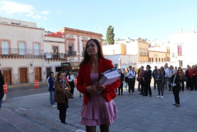 Política en busca de trofeos