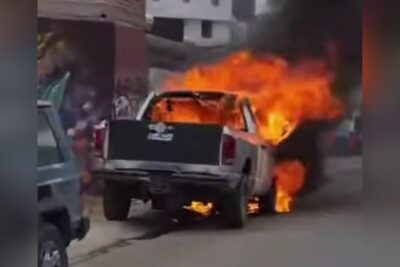 Incendio destruye camioneta en Quinta San Gabriel y moviliza a cuerpos de emergencia