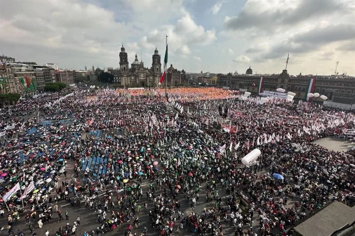 “Nunca voy a traicionar”: Sheinbaum moviliza a 600 mil simpatizantes en el Zócalo.