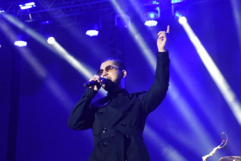 El público guadalupense bailó al ritmo de Los Titanes de Durango en la Feria Estatal de la Virgen de Guadalupe