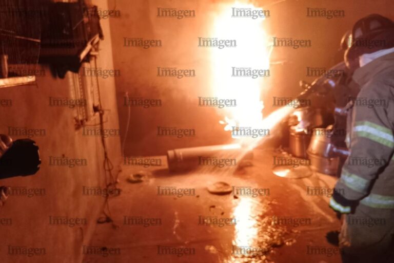 Hombre termina con quemaduras tras explosión de gas LP en Fresnillo