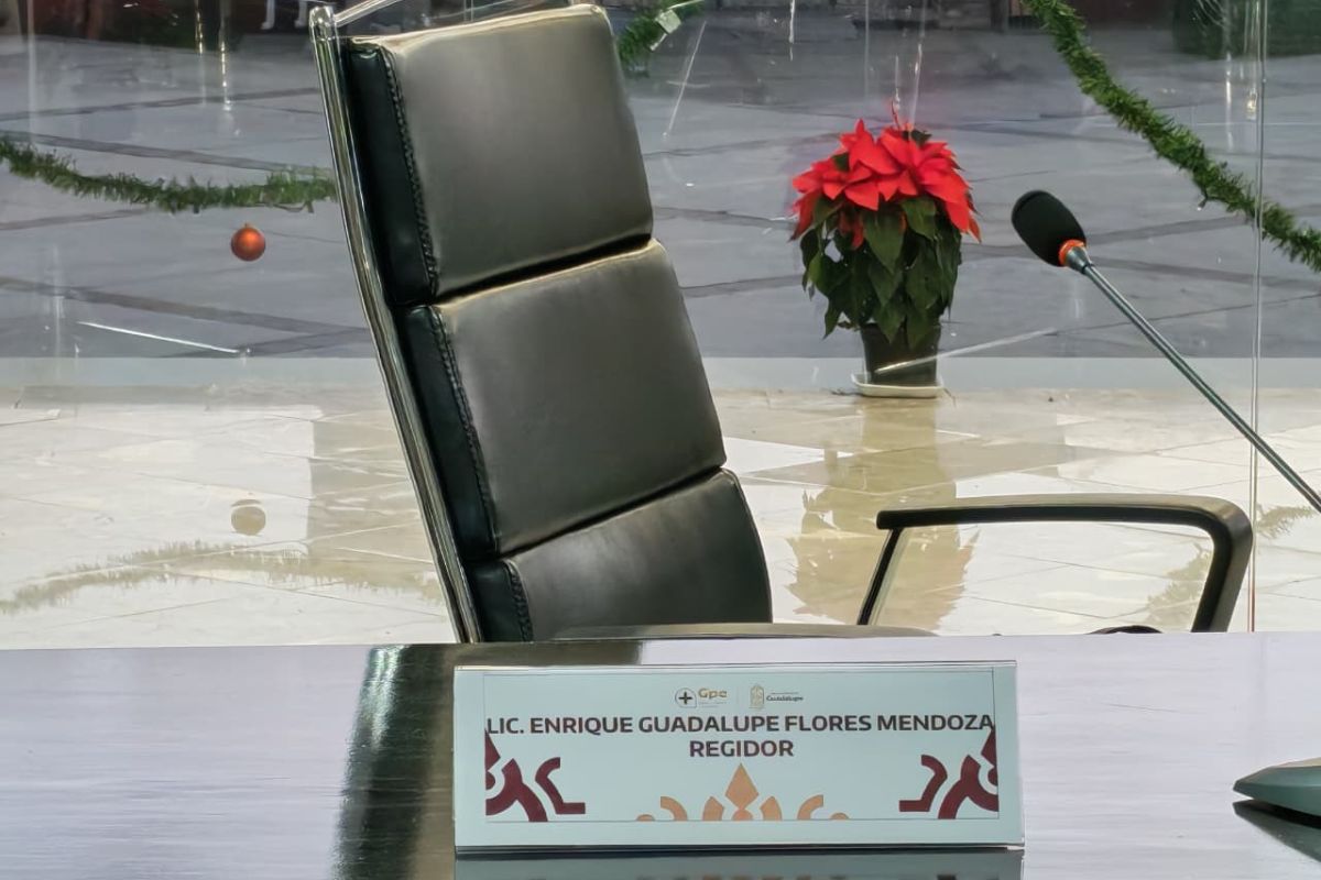 Inhabilitan a Enrique Flores Mendoza por abuso de funciones y Cabildo de Guadalupe lo separa del cargo.