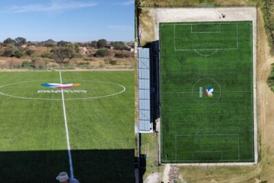 Gobierno de Zacatecas entrega moderna cancha de futbol en Nochistlán