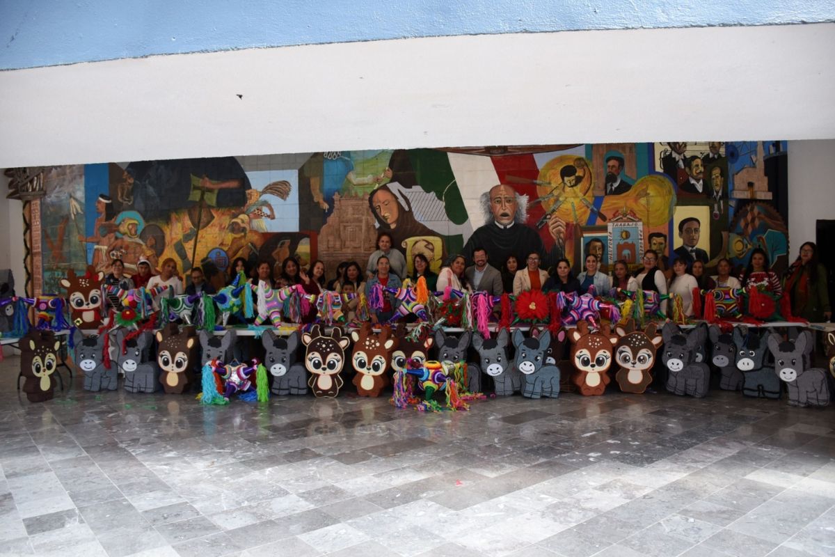 Impulsan el autoempleo en Guadalupe con clausura del Taller de Piñatas Tradicionales.