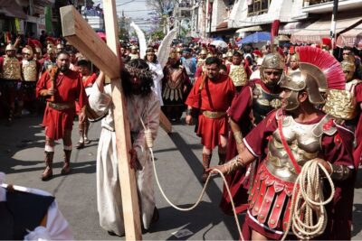 Sheinbaum celebra el reconocimiento mundial de la Pasión de Cristo en Iztapalapa