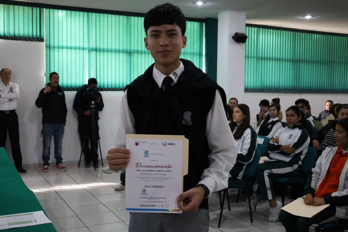 Cobaez cierra semestre con 28 estudiantes destacados en certámenes estatales y nacionales.
