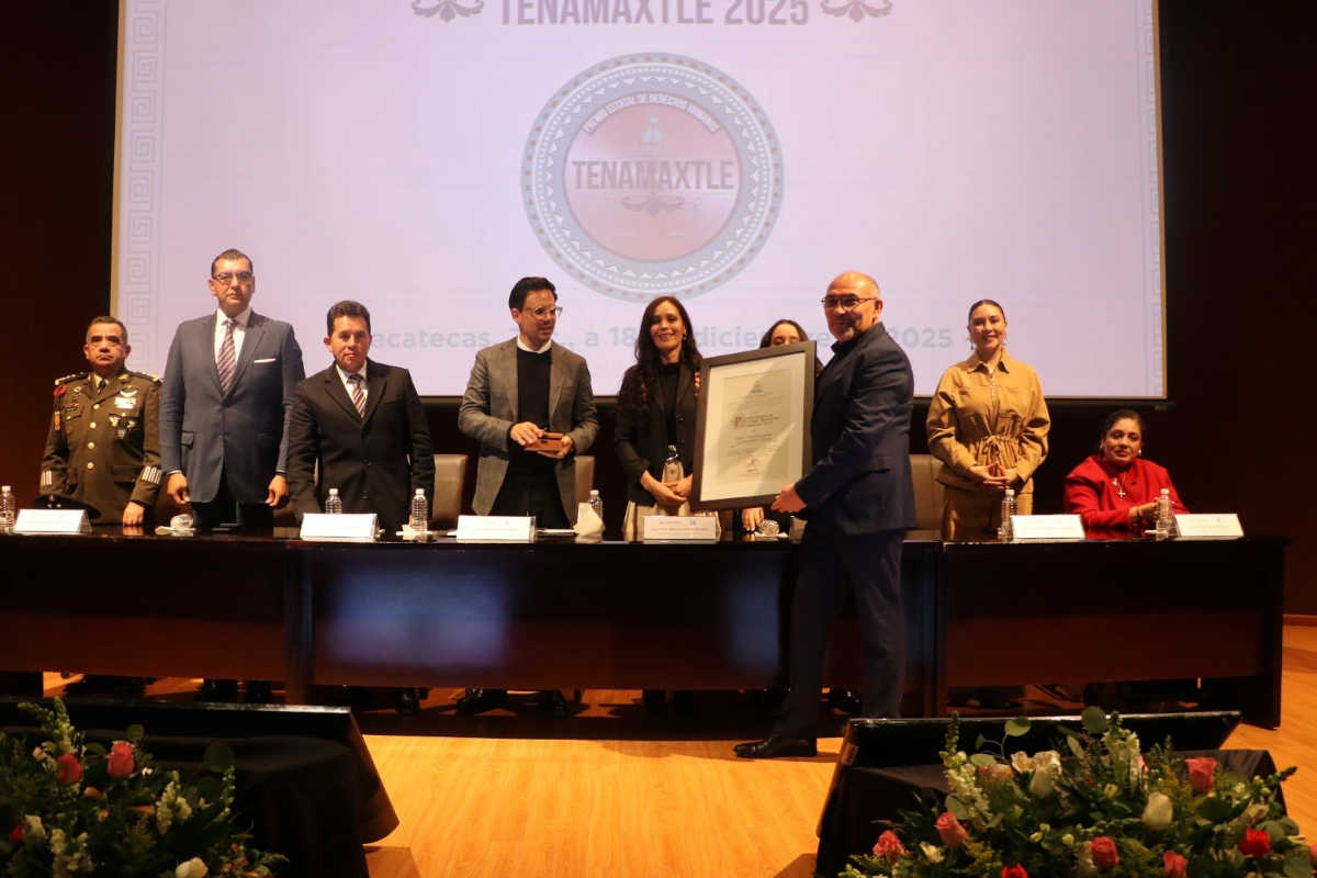 CDHEZ entrega Premio Tenamaxtle a Martín Hernández Dones y a Olimpia de Gouges