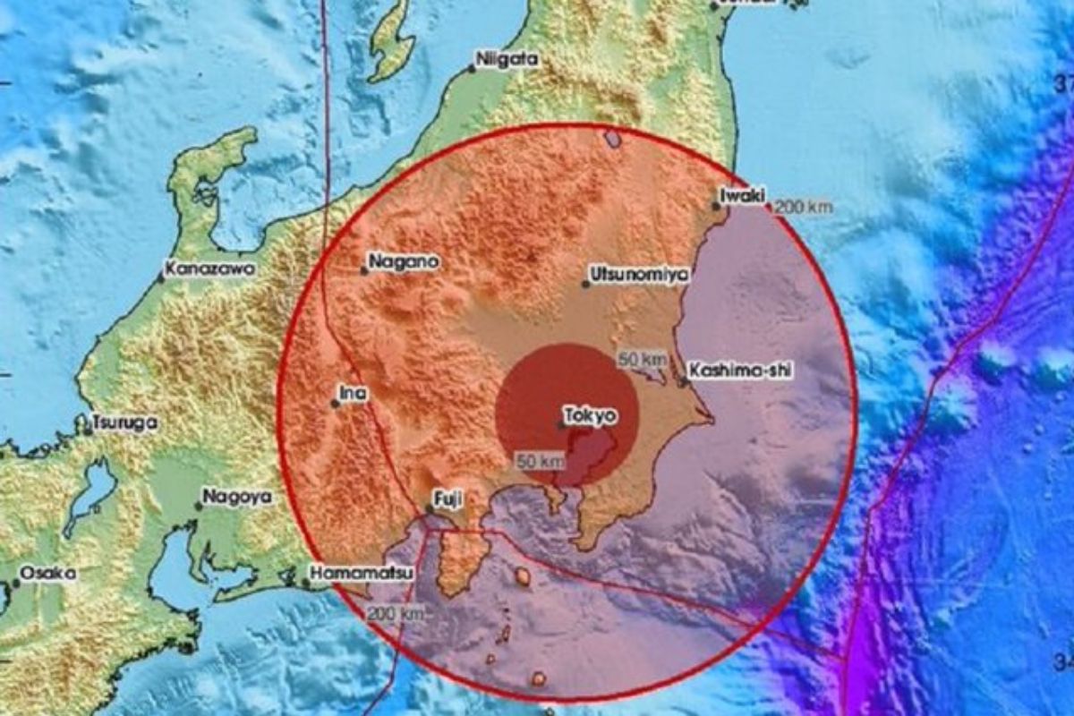 Japón activa alerta de tsunami tras sismo de 7.6 y evacúa zonas costeras del Pacífico