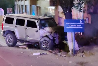 Muere conductor tras chocar brutalmente su Hummer en el bulevar Metropolitano