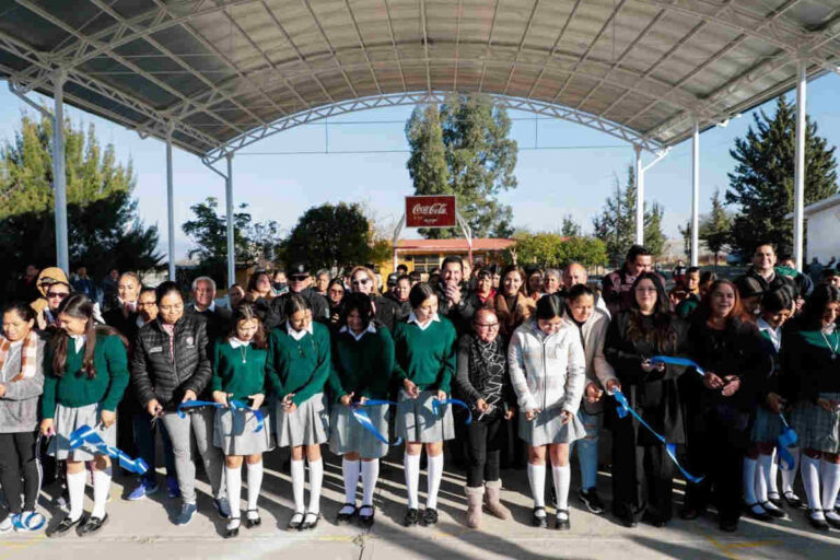 Fresnillo fortalece la infraestructura educativa con la entrega de un domo