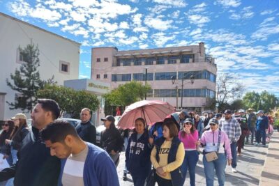Docentes del SUTUTEZ marchan para exigir convenio salarial