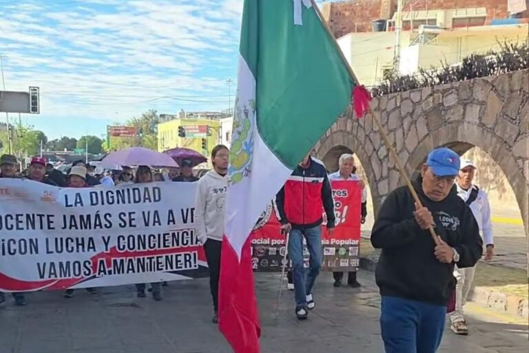 Magisterio estatal exige frenar federalización de nómina educativa