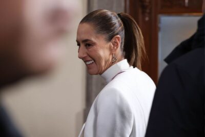 Sheinbaum destaca baja tasa de desempleo; persisten retos de informalidad