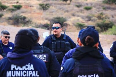 Faltan policías en la capital; refuerzan controles internos