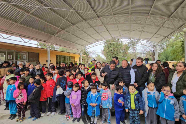 Javier Torres entrega obras que benefician a varias comunidades de Fresnillo