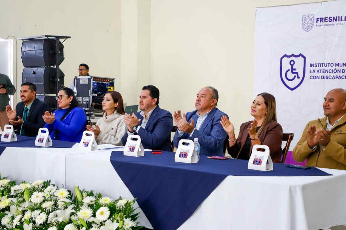 Javier Torres refrenda compromiso con las personas con discapacidad de Fresnillo