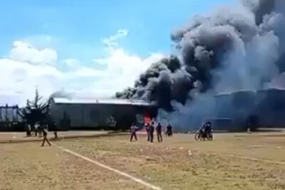 Avioneta cae cerca del aeropuerto de Toluca