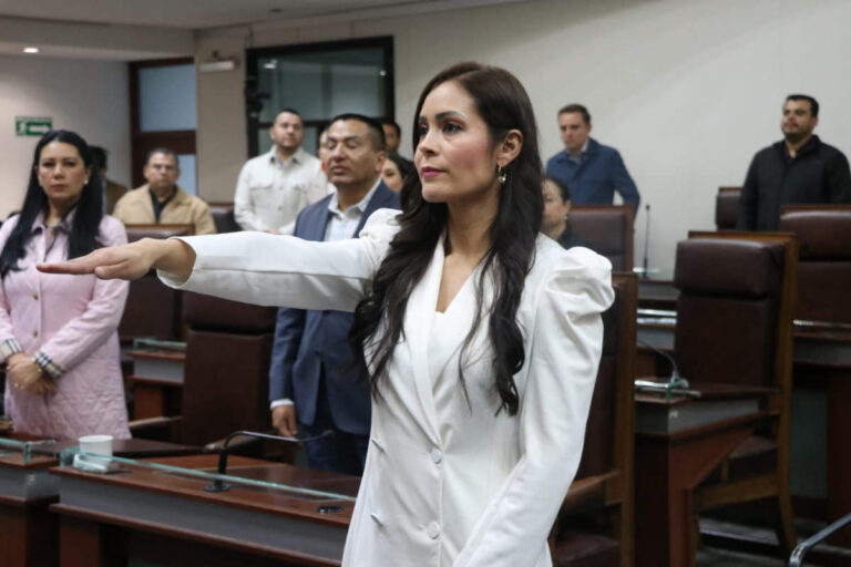 Rinde protesta Maricela Dimas Reveles como Presidenta de la CDHEZ