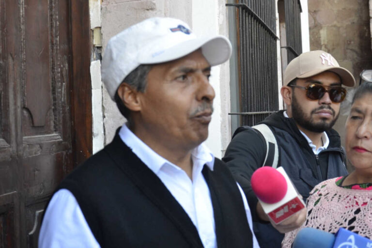 SNTE 58 no cede; sigue toma de instalaciones