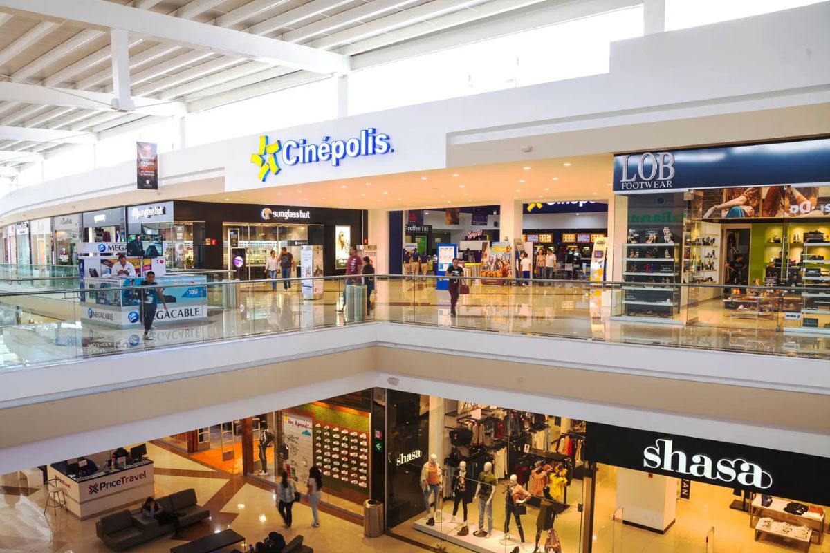 Tecnología y experiencias lideran las compras de Navidad 2025