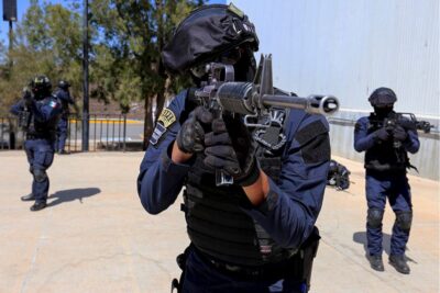 Desarticulan en Fresnillo a célula delictiva; detienen a tres y aseguran armas