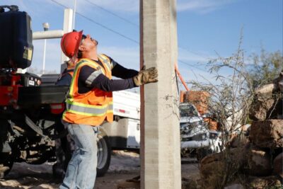 Inicia Fresnillo obras de ampliación de red eléctrica en comunidades rurales