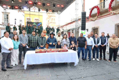 Mega Rosca de Reyes reúne a familias de Jerez en una tarde de tradición y convivencia