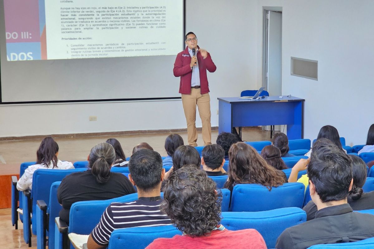 Guadalupe fortalece la prevención del suicidio con capacitación docente en escuelas.