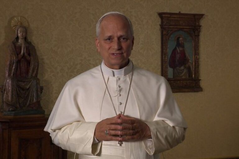El Papa pide abandonar el egoísmo y vivir una fe comprometida