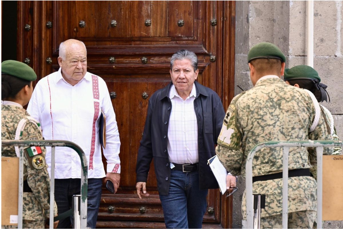 Sheinbaum y gobernadores refuerzan coordinación para consolidar el IMSS-Bienestar.