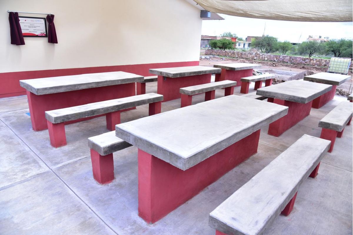 Entrega Gobierno de Zacatecas desayunador estudiantil en Pánfilo Natera para fortalecer el bienestar de las juventudes.