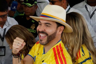 Abelardo de la Espriella gana la presidencia de Colombia y derrota a Iván Cepeda