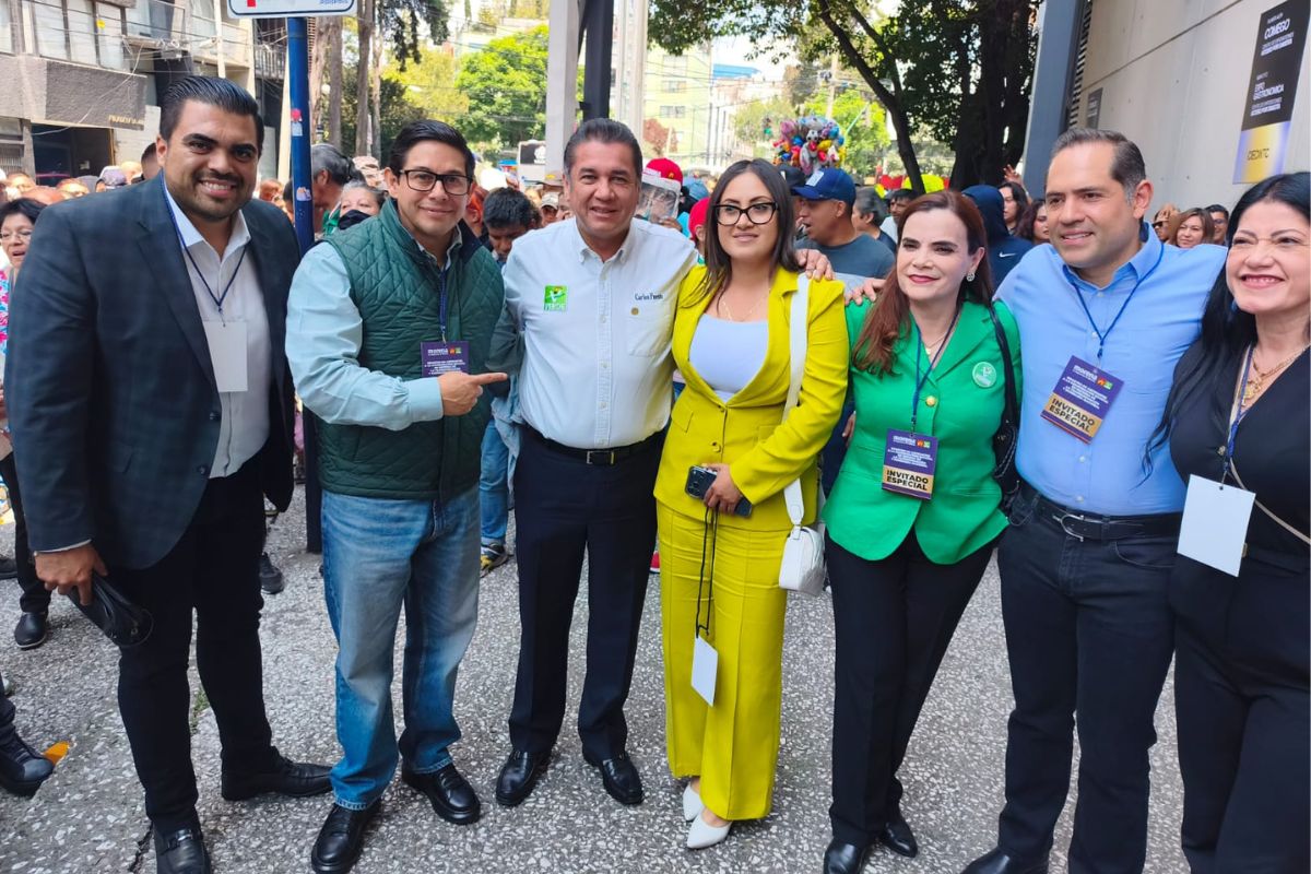 Carlos Puente formaliza su registro para coordinar la Defensa de la Transformación en Zacatecas.