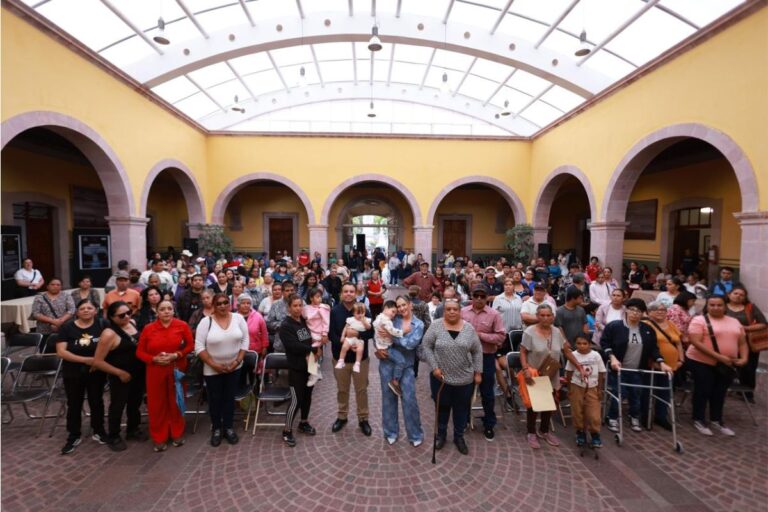 DIF Capital entrega apoyos de inclusión a 256 personas con discapacidad