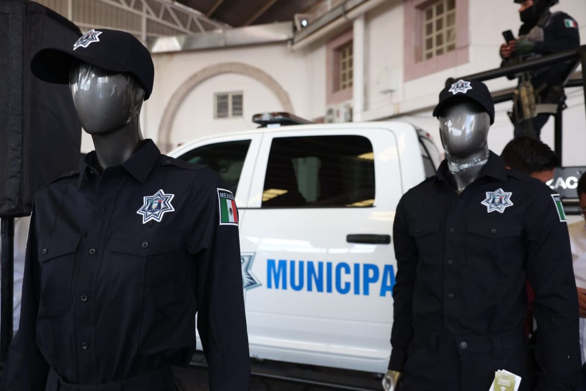 Gobernador entrega equipamiento por más de 53 millones y pone en marcha primer Centro de Monitoreo Vecinal en Zacatecas.