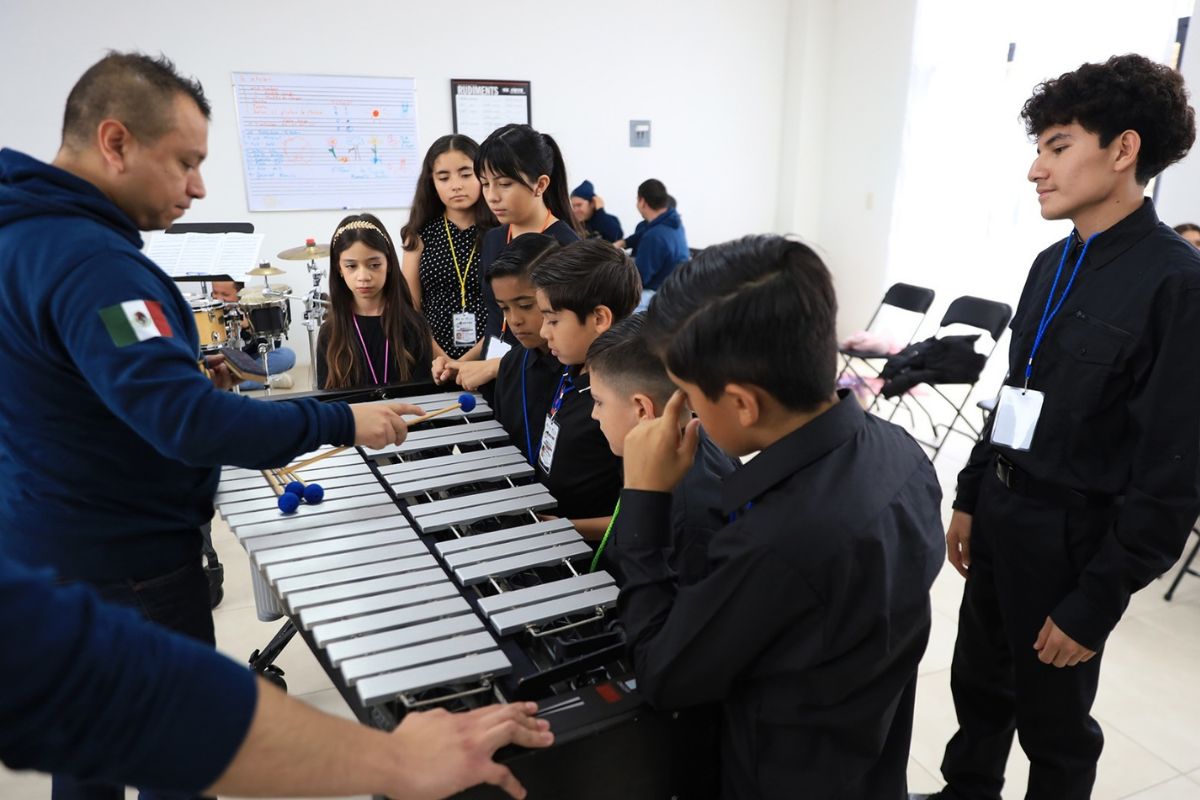 Impulsa Gobierno de Jerez formación musical de jóvenes con intercambio académico en la UAZ