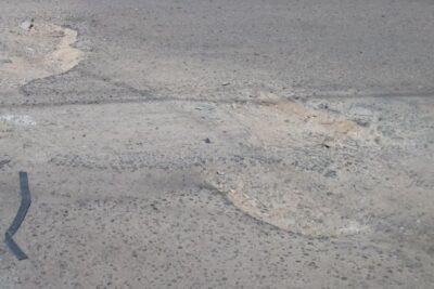 Habitantes de la colonia Industrial exigen reparación urgente de baches en Prolongación Apolo