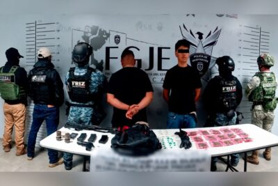 Capturan a dos presuntos generadores de violencia en Zacatecas; les aseguran armas, explosivos y droga