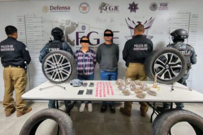 Detienen en Guadalupe a dos presuntos implicados en robo de autopartes; aseguran droga, cargadores y llantas