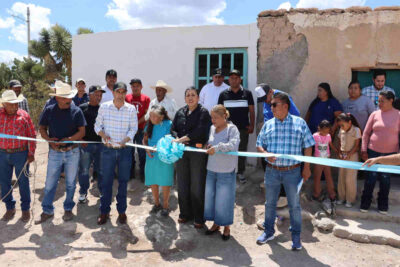Entrega Mario Macías mejora de vivienda y apoyos productivos en Pozo de San Juan