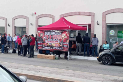 Maestros cierran sucursales bancarias y marcharán este jueves en Zacatecas