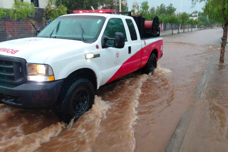 Protección Civil despliega operativo por lluvias en Zacatecas y Guadalupe
