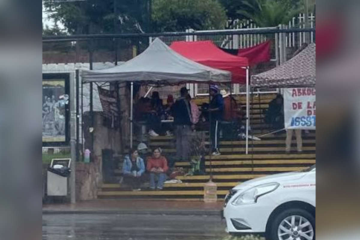 Sin solución oficial, sigue paro de telesecundarias en Zacatecas