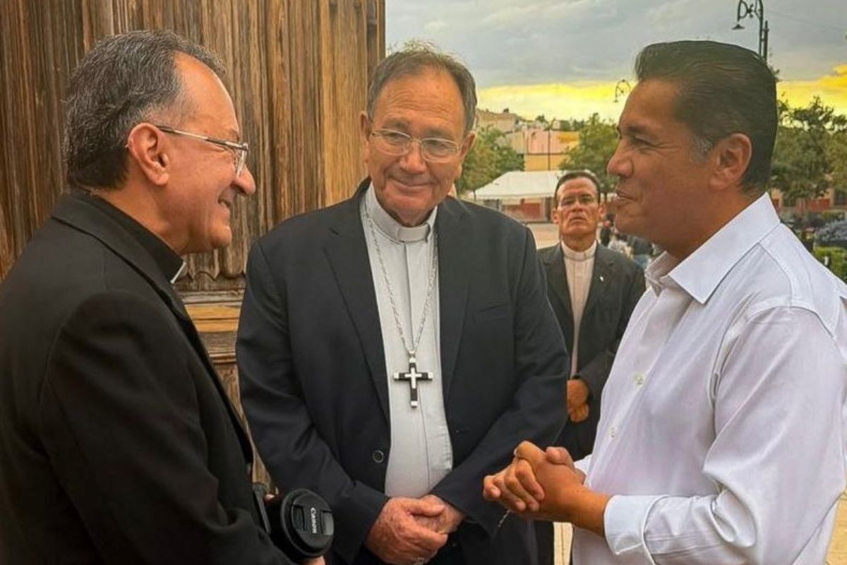 Carlos Puente resaltó la importancia de construir puentes de unión, comunión y solidaridad.