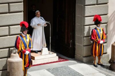 El Papa León XIV destaca la “pequeñez” como signo del amor discreto de Dios
