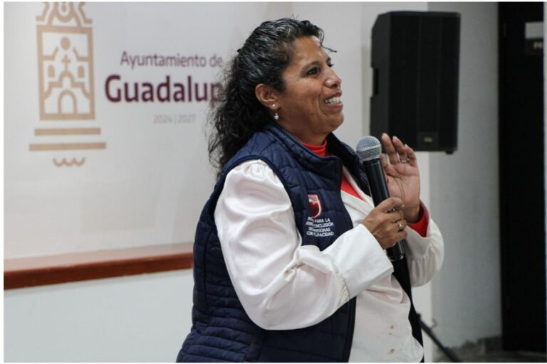 Guadalupe capacita a servidores públicos en Lengua de Señas Mexicana para fortalecer la inclusión