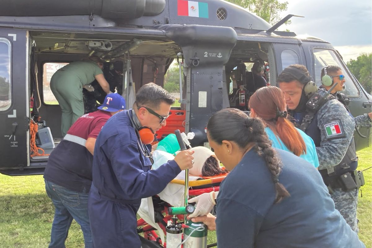 Helicóptero de la SSP traslada de emergencia a menor lesionada de Tabasco a Zacatecas