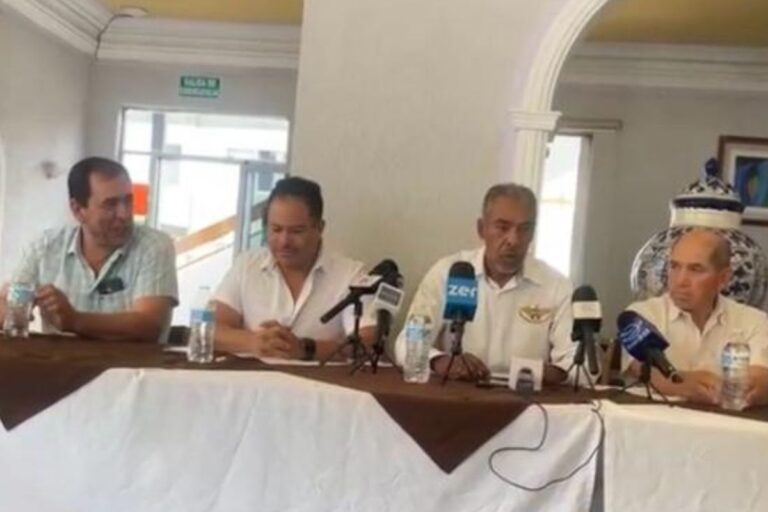 Transportistas cierran filas por el Platabus; Rechazan oposición del proyecto
