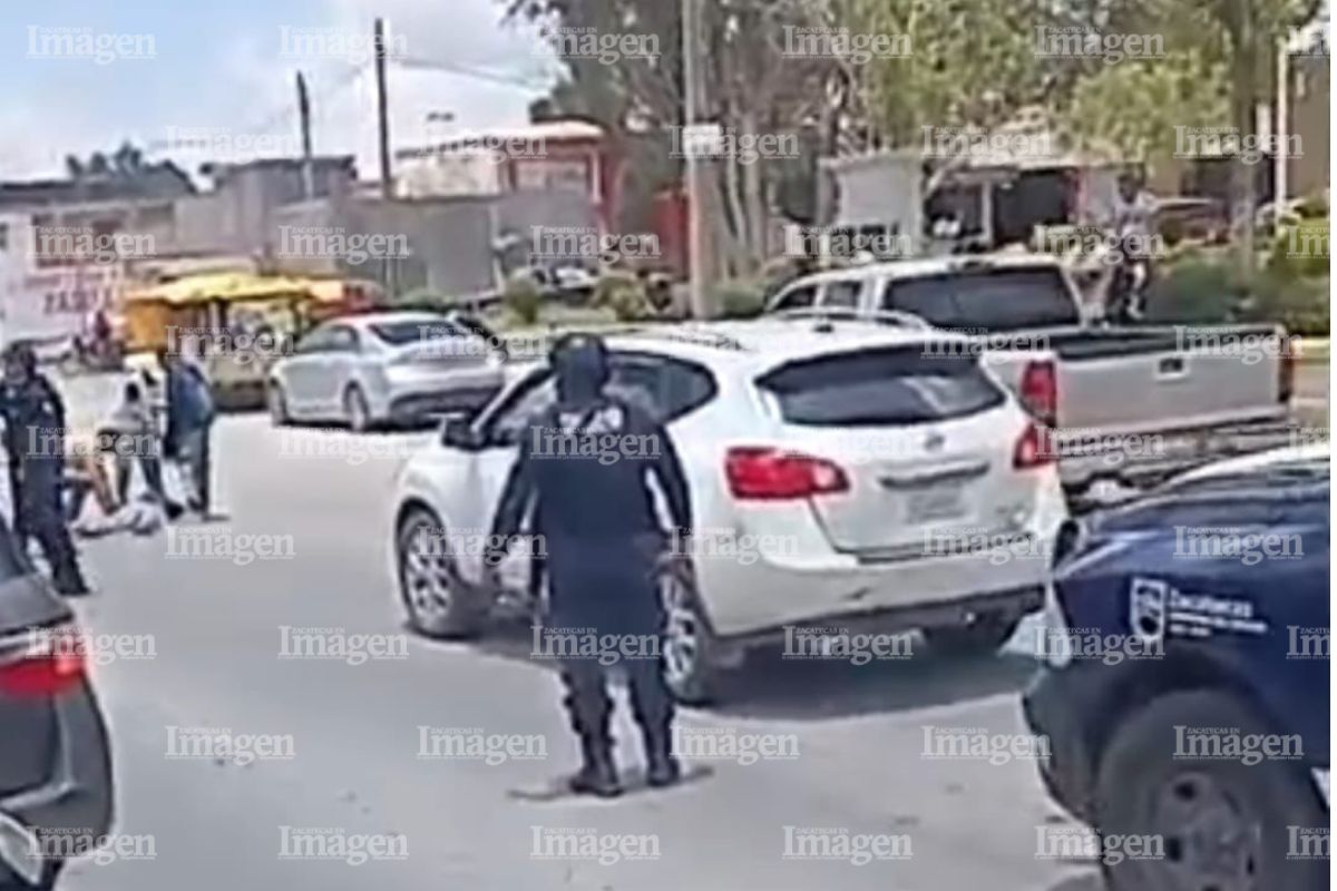 Hombre resulta lesionado tras ser atropellado en la carretera a Plateros; conductor huye del lugar